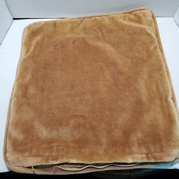 Vtg Needlepoint/Velvet Letter R Pillow Cover 11 1/4" x 12" Zippered Cottagecore - Picture 4 of 9